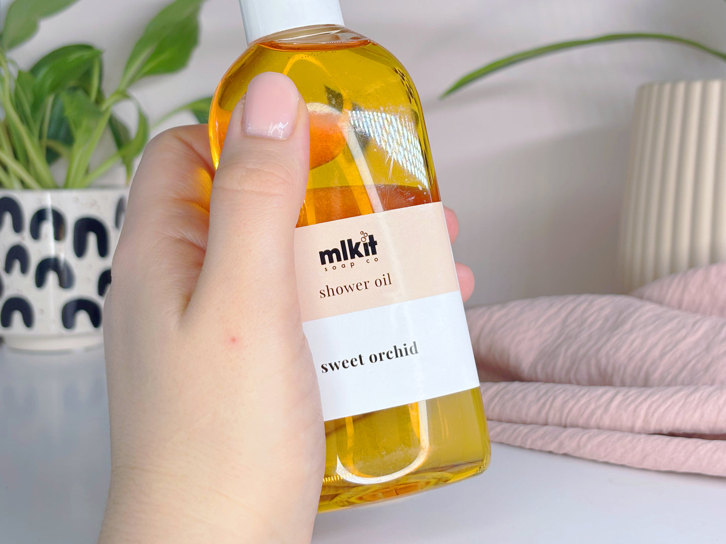 Sweet Orchid Shower Oil