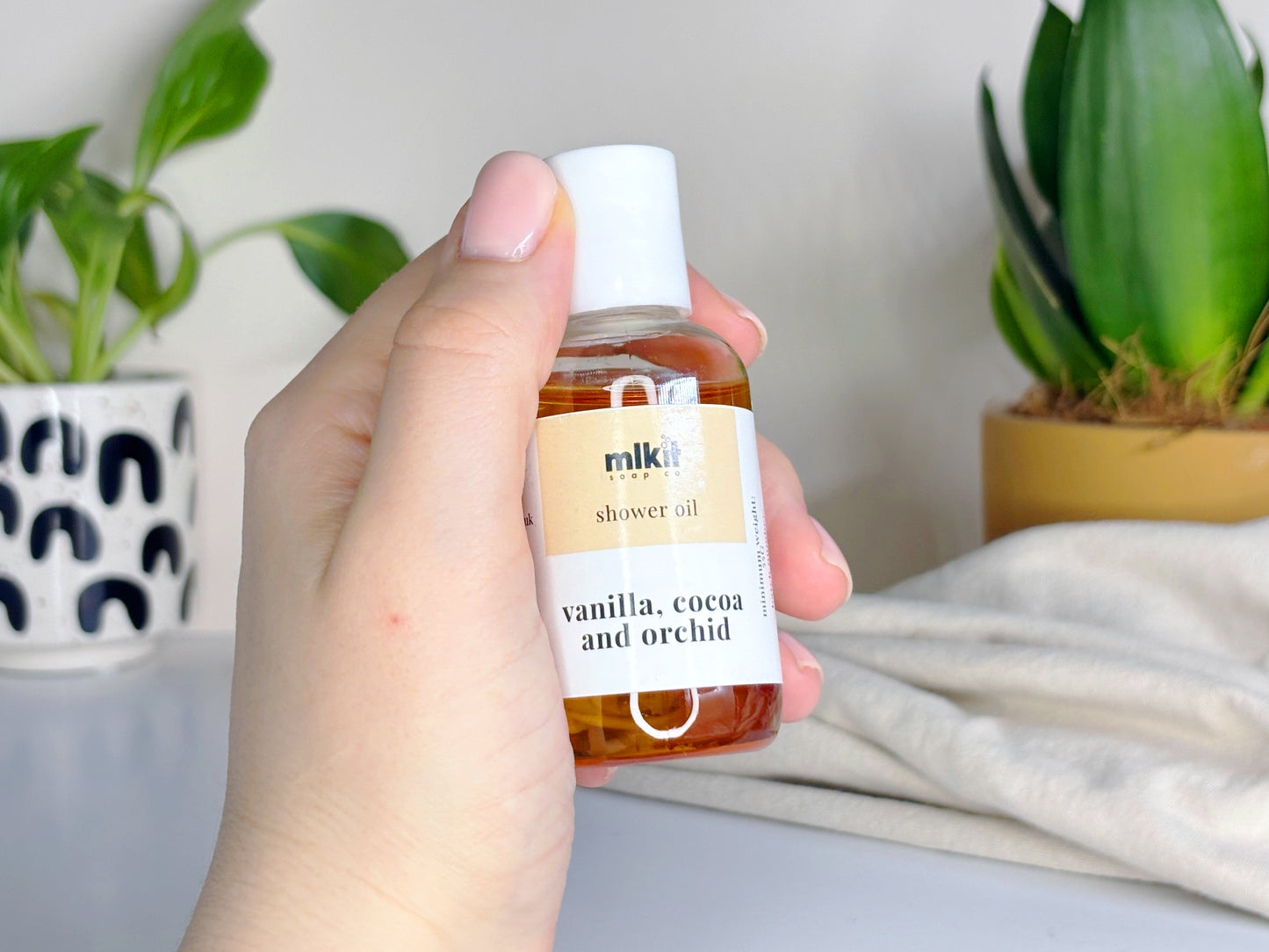 Vanilla, Cocoa and Orchid Shower Oil